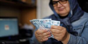 Destekler emekliye art arda