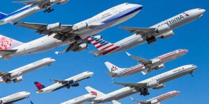 İki uçak havada çarpıştı