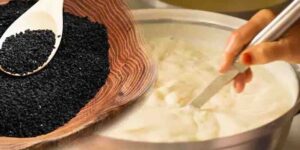 Yoğurda kaşık kaşık koyun