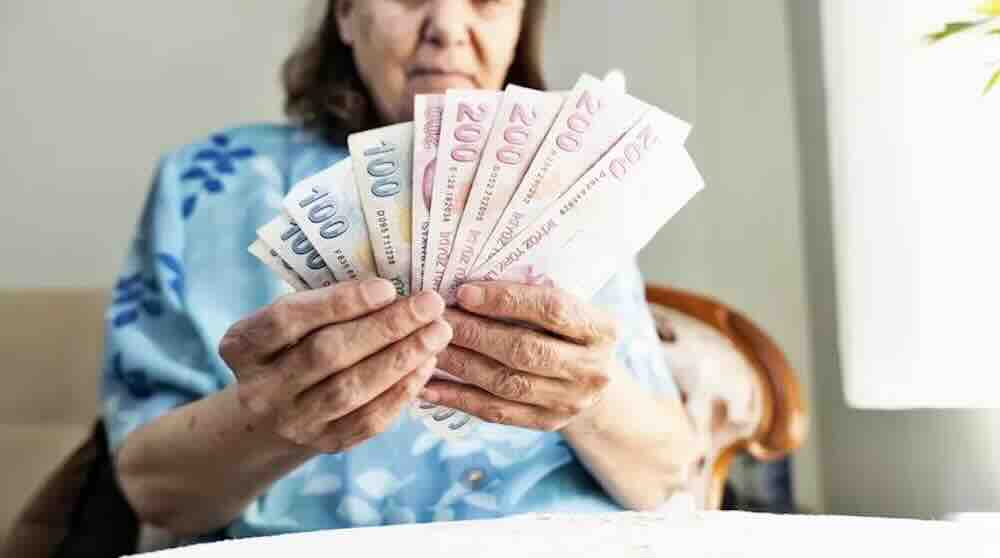 Merakla beklenen açıklama