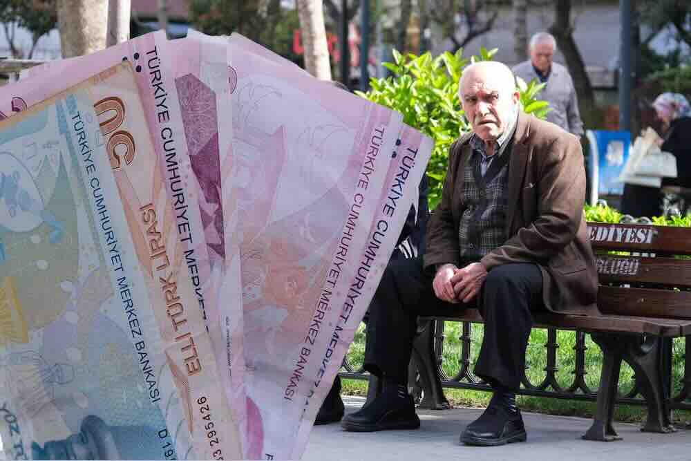 emeklilerin merakla beklediği maaş artışı